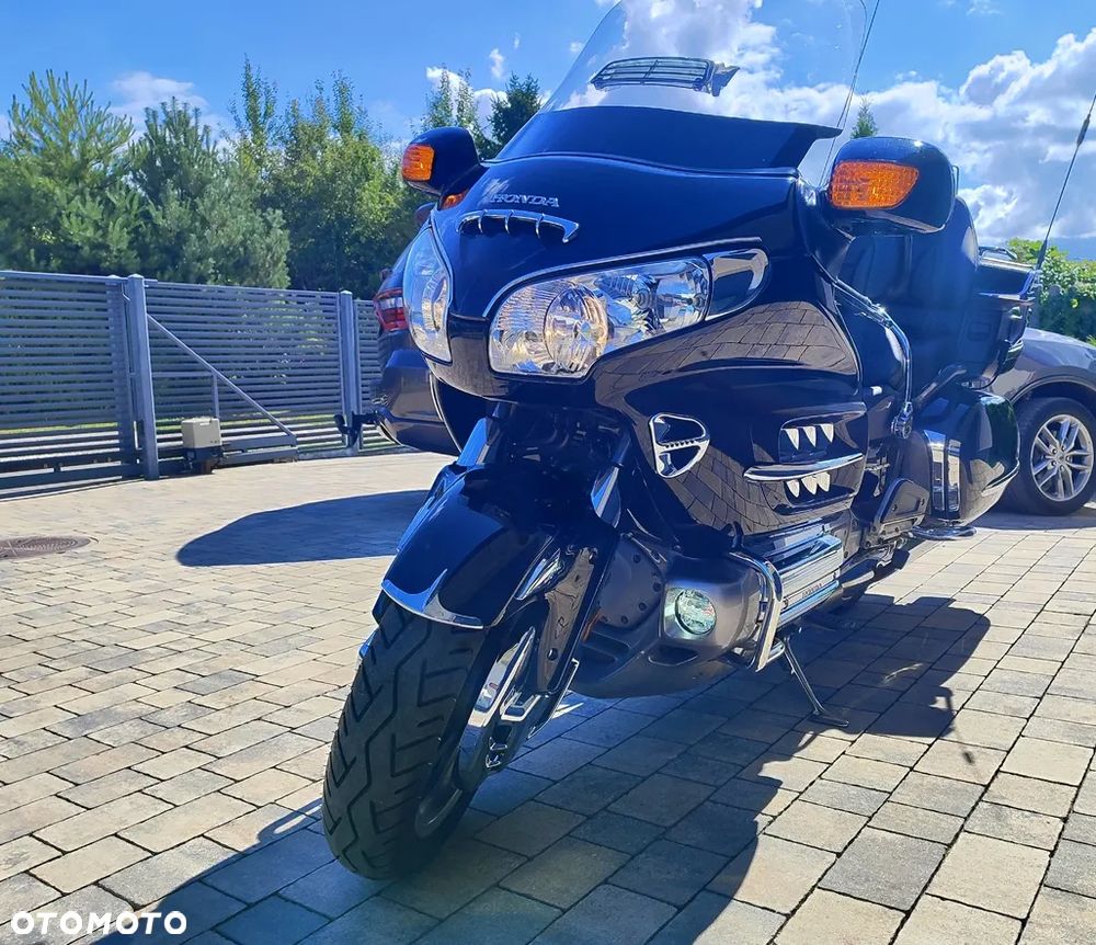 Honda GL - 35