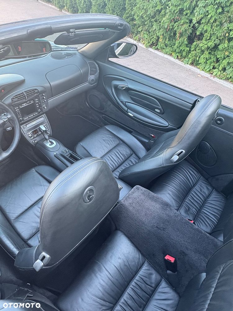 Porsche 911 - 18