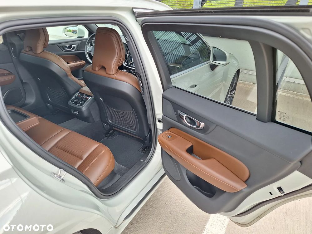 Volvo V60 D4 AWD Inscription - 20