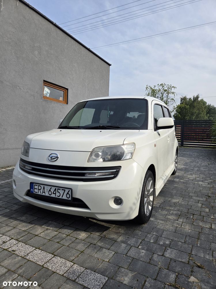 Daihatsu Materia - 2