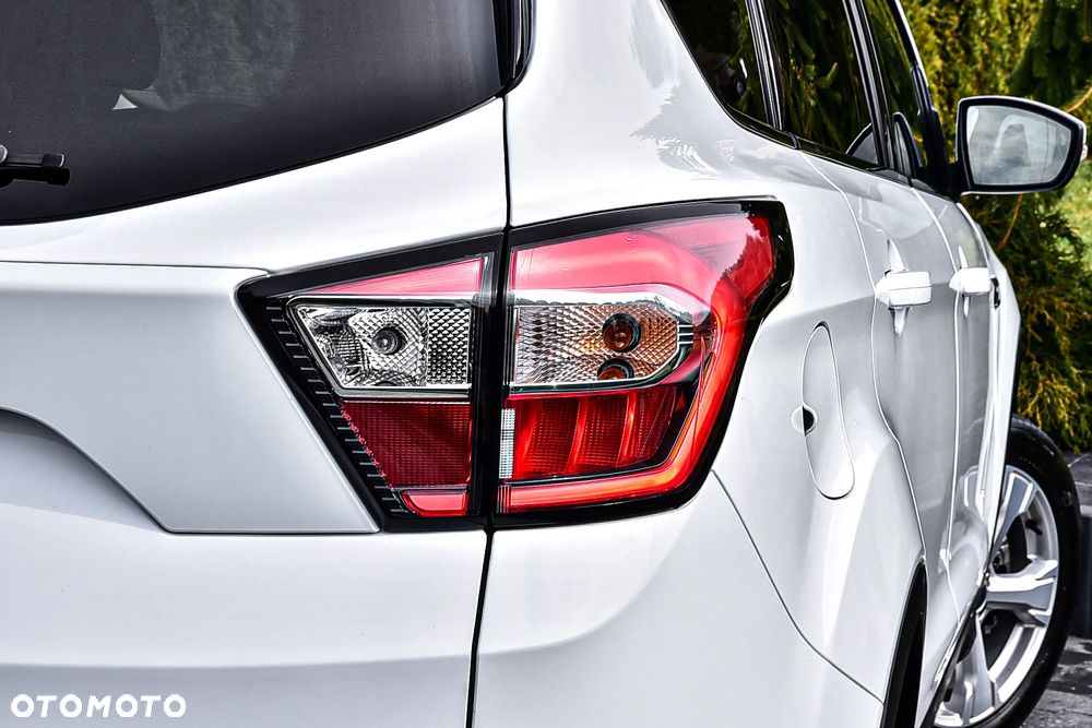 Ford Kuga 2.0 TDCi 4x4 Titanium - 10