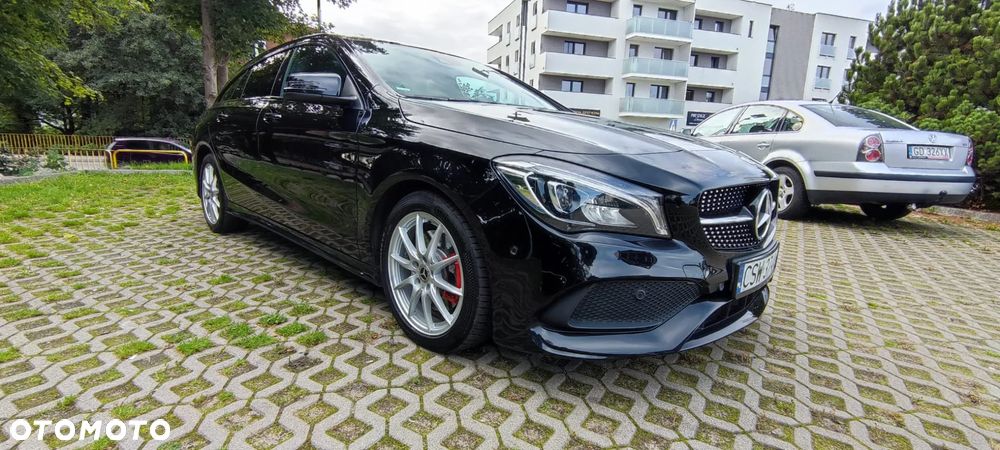 Mercedes-Benz CLA 220 4-Matic AMG Line - 15