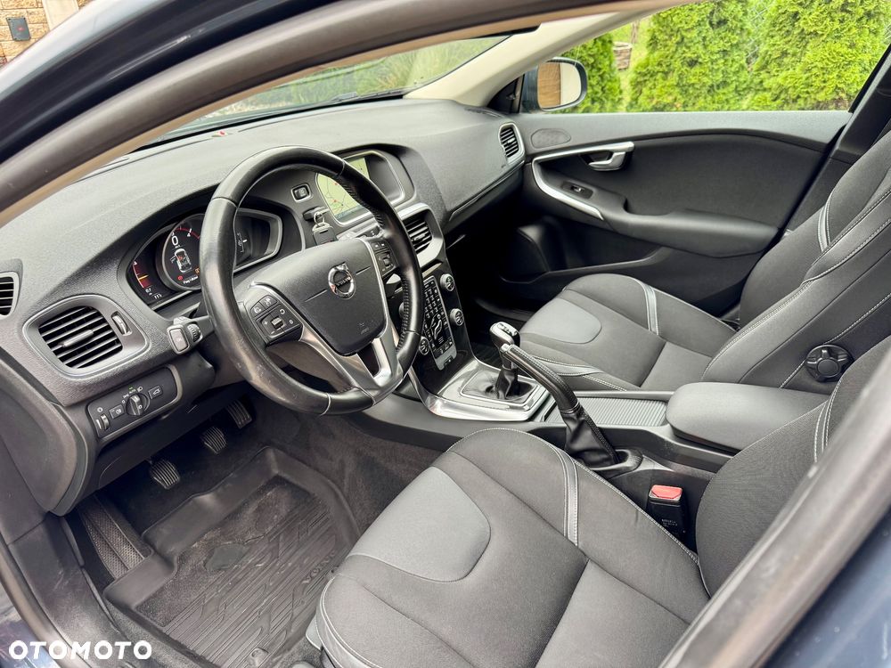 Volvo V40 D3 Momentum - 17