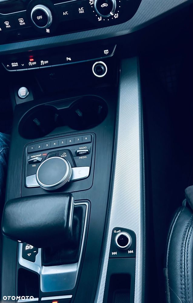 Audi A4 Avant 2.0 TDI ultra S tronic - 8