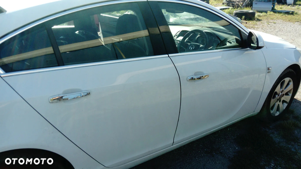 DRZWI PRAWE PRZOD KOMPLETNE Z40R opel insignia