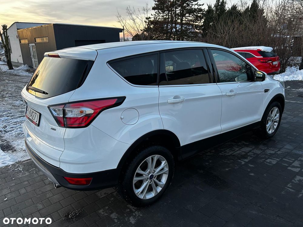 Ford Kuga 2.0 TDCi 4x4 Titanium - 9