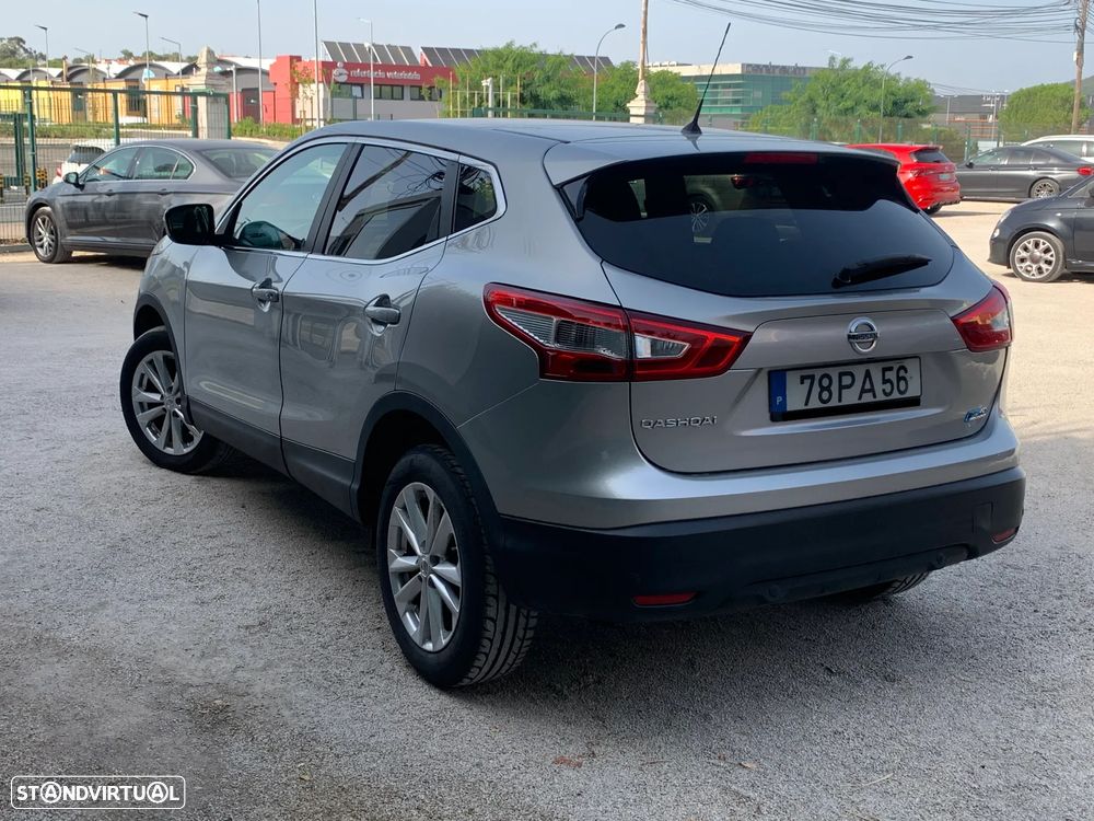 Nissan Qashqai 1.6 dCi N-Connecta PS - 21