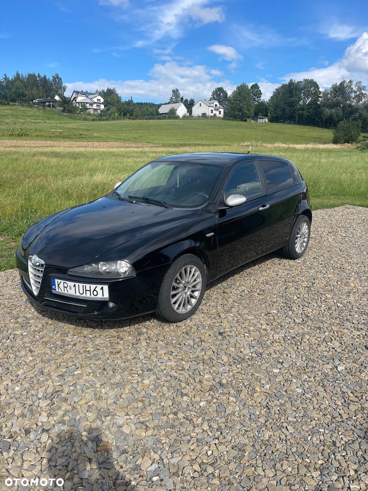 Alfa Romeo 147 1.9 JTD 8V Impression - 1