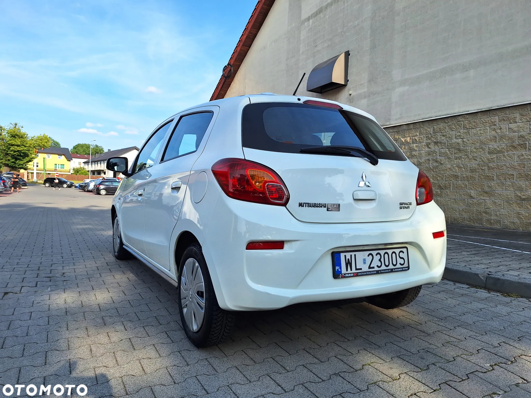 Mitsubishi Space Star 1.0 Inform - 17