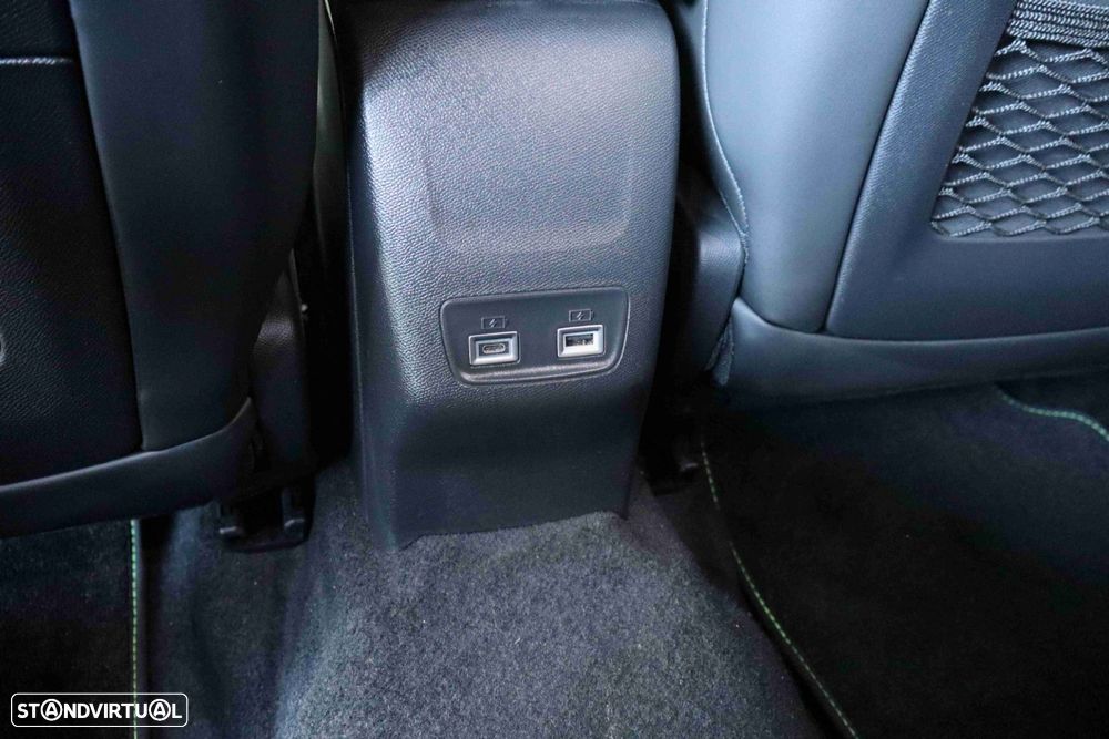 Peugeot e-2008 54 kWh GT - 24