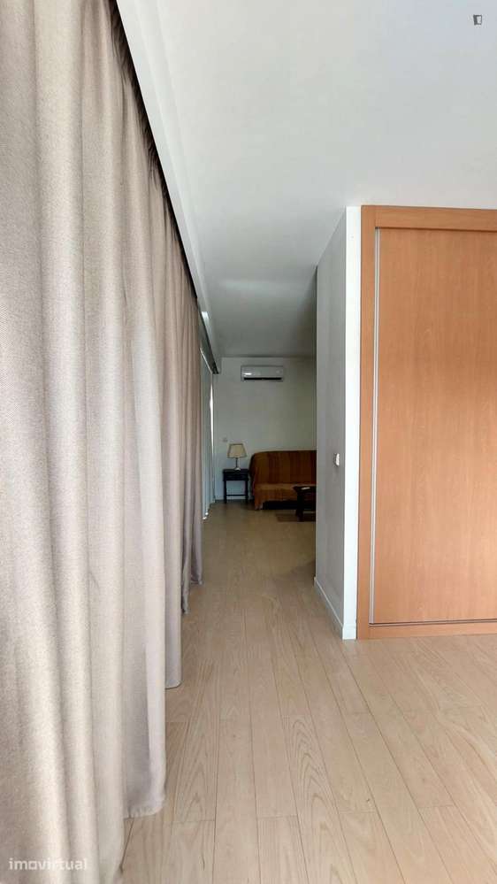 Quarto - localizado em Coimbra - Grande imagem: 3/7