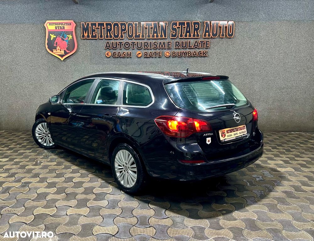 Opel Astra 1.7 CDTI DPF Cosmo - 4