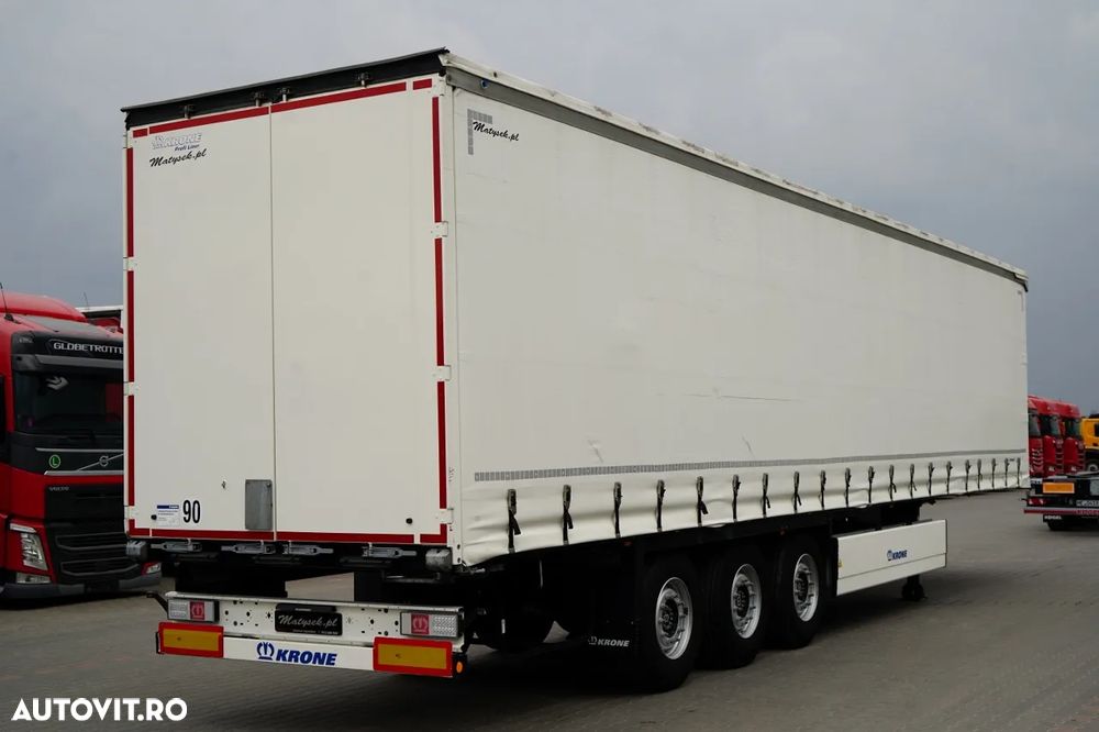 Krone CORTINĂ KRONE / 2024 / COȘ PENTRU PALEȚI / 2 AXE RIDICATIVE / PUȚIN FOLOSIT / - 7