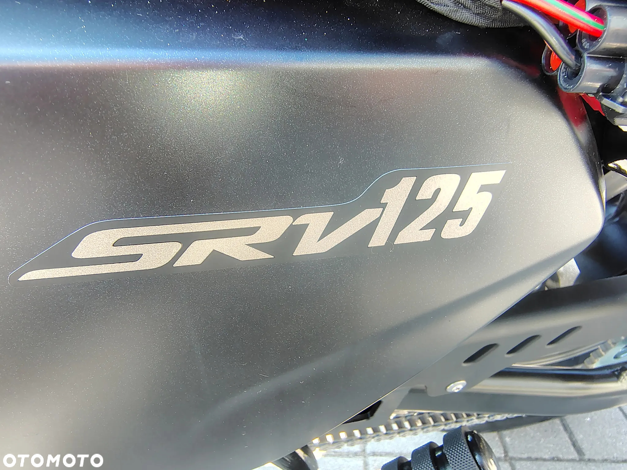QJMOTOR SRV 125 - 7