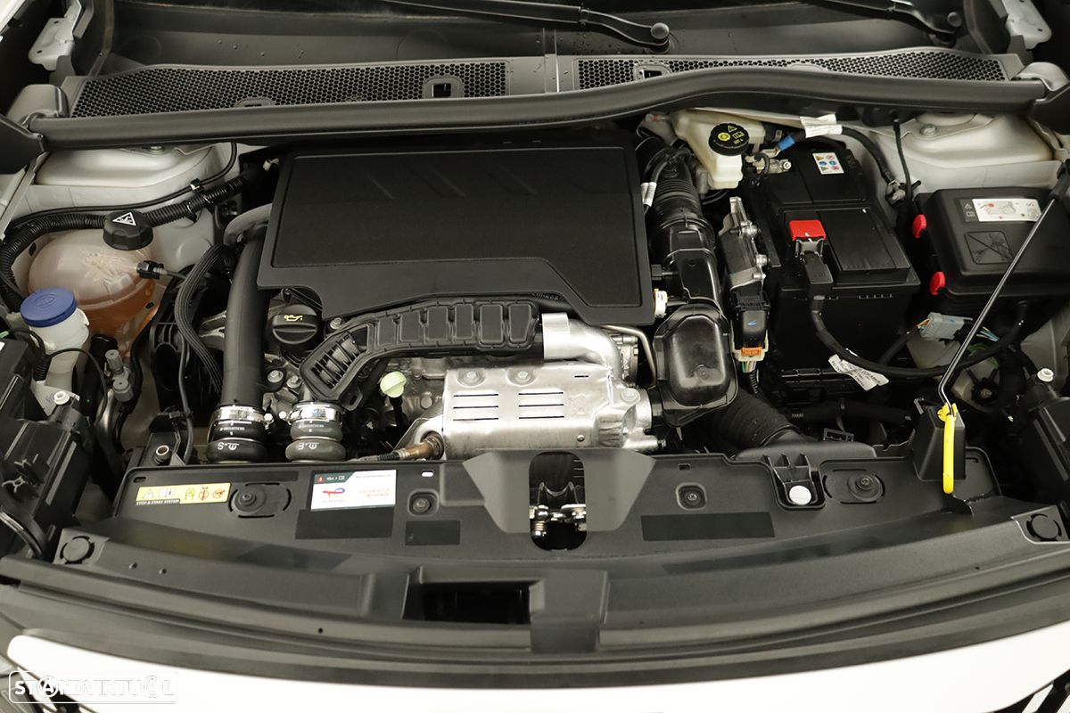 Peugeot 2008 1.2 PureTech Allure EAT8 - 25