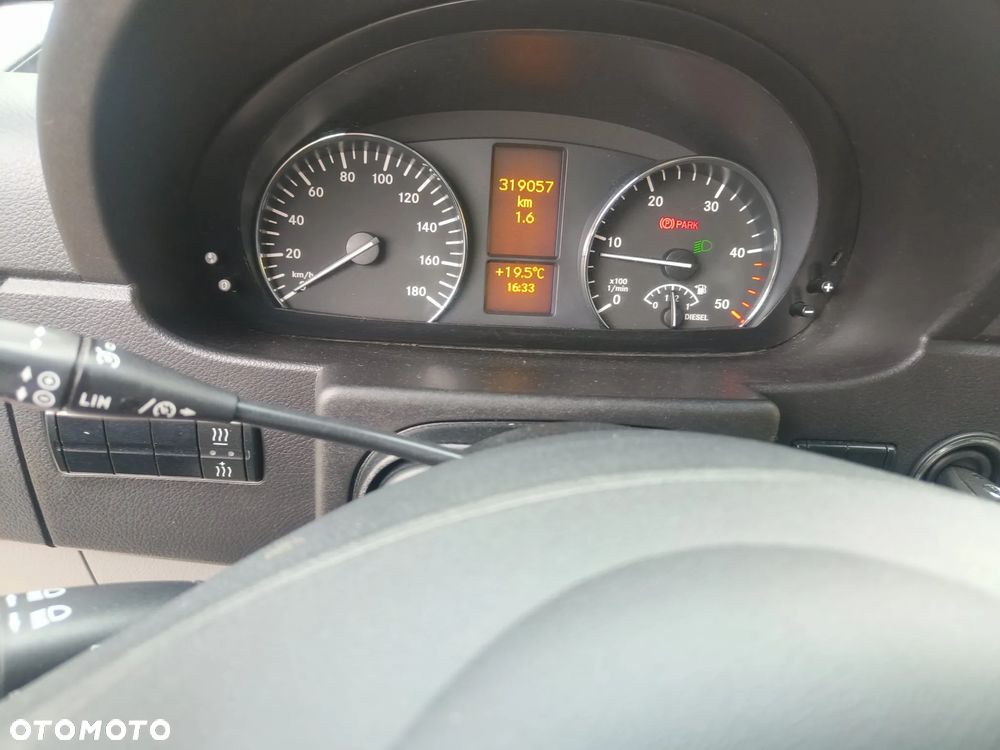 Mercedes-Benz Sprinter - 34