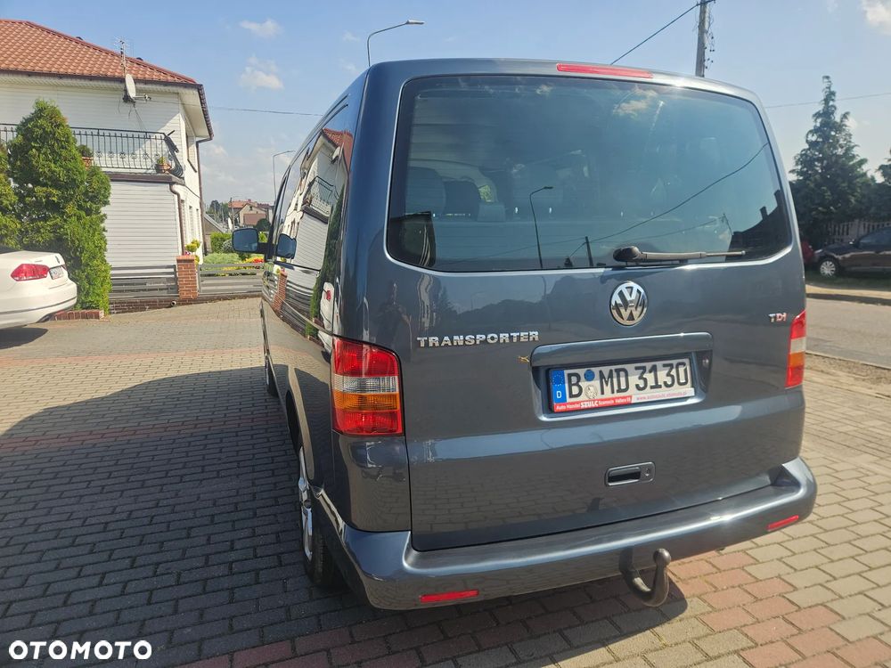 Volkswagen Transporter - 4