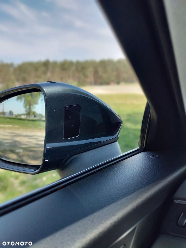 Audi A6 Avant 40 TDI quattro S tronic sport - 32