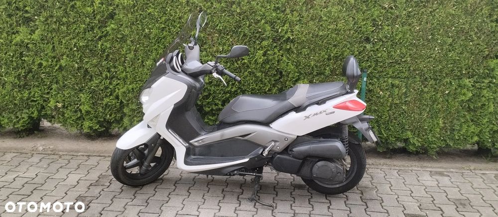Yamaha X-max - 1