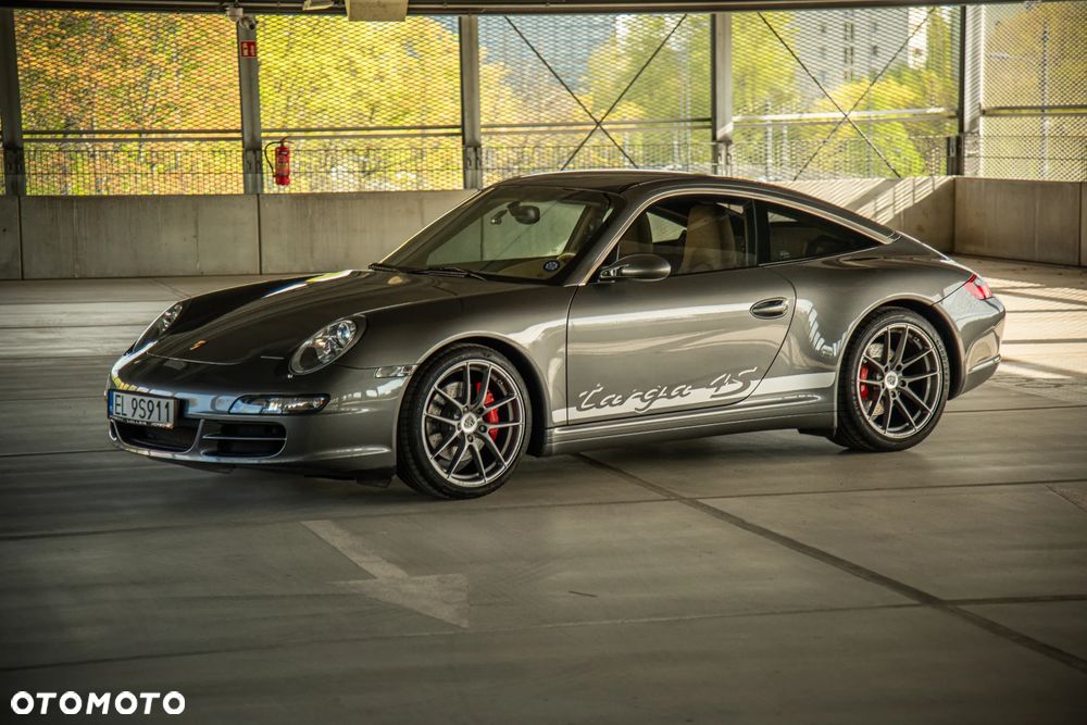 Porsche 911 - 40