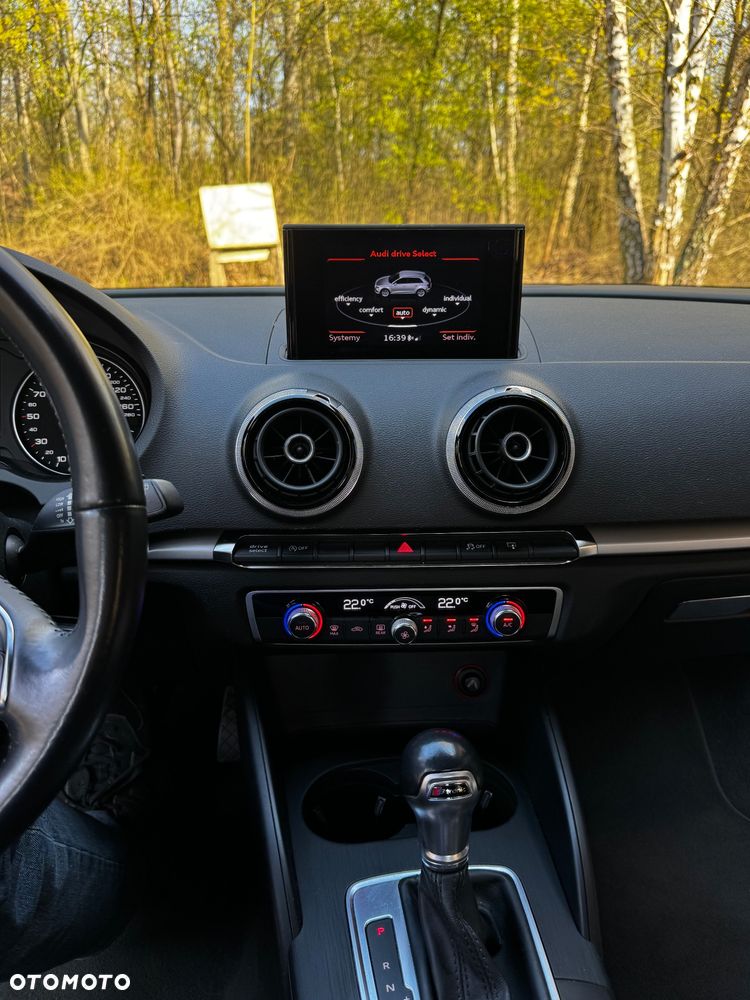 Audi A3 Sportback 1.4 TFSI S tronic Ambiente - 19