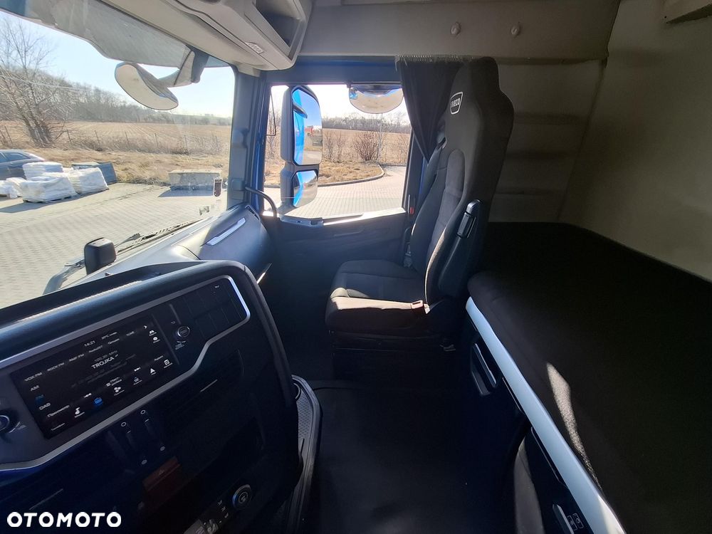 Isuzu S-Way 460 LNG - 10