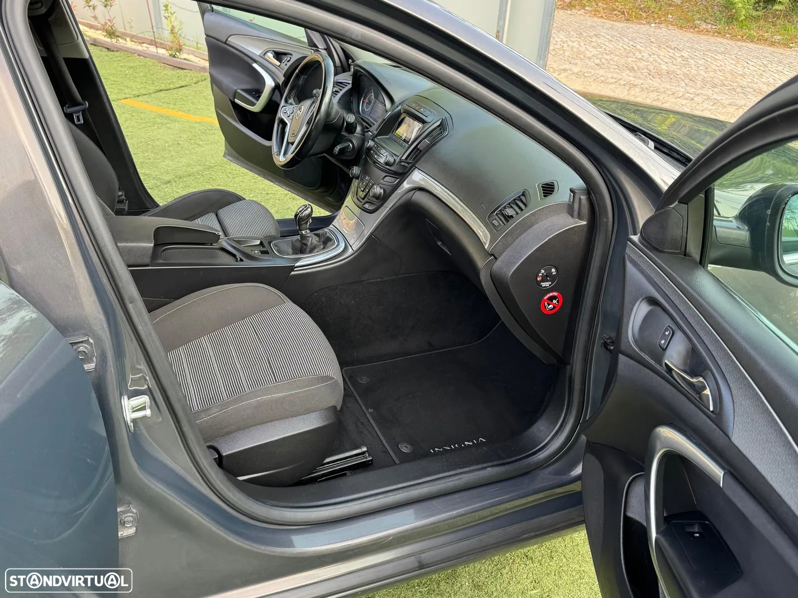 Opel Insignia Sports Tourer - 8