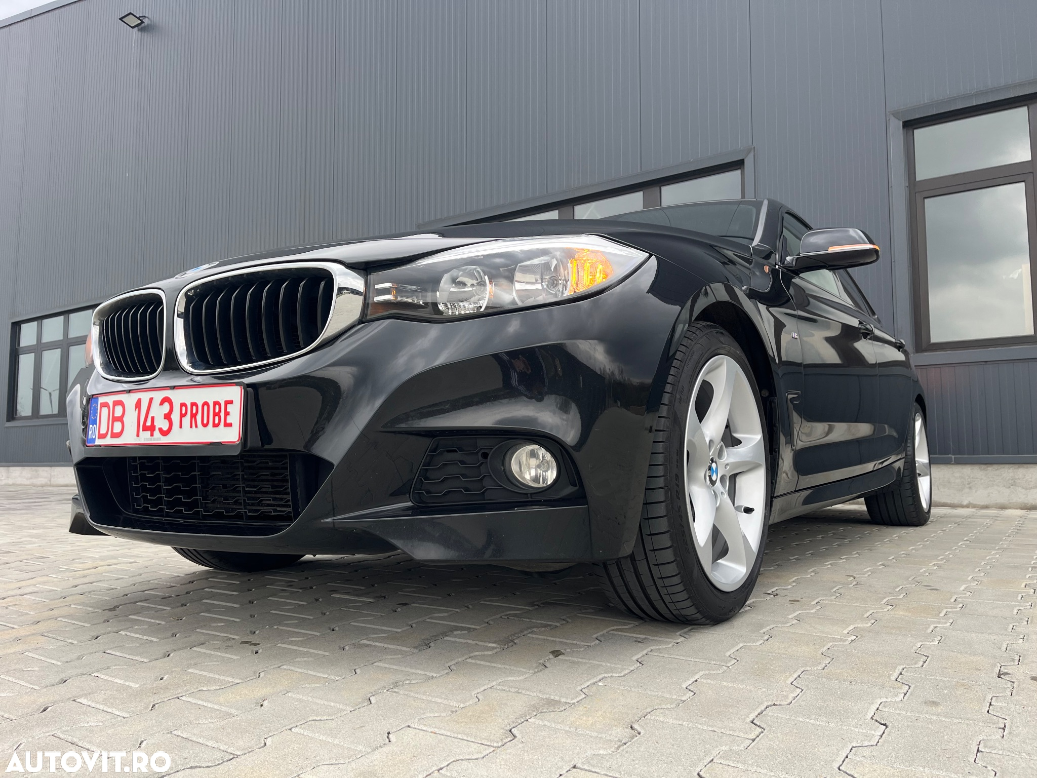 BMW Seria 3 318d Edition M Sport Shadow - 14