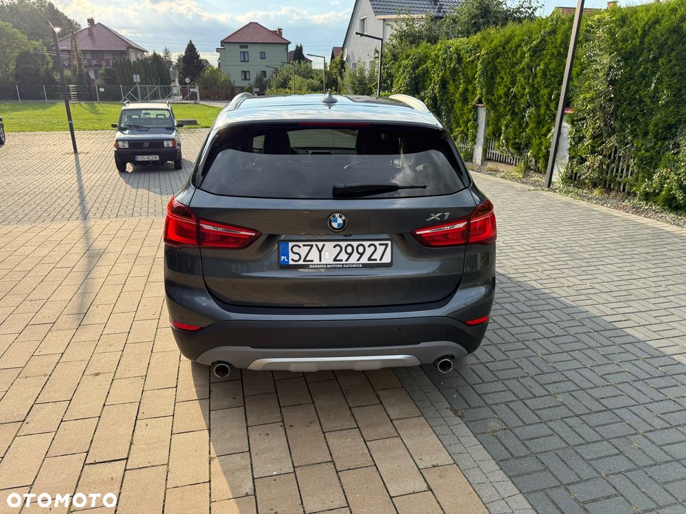 BMW X1 xDrive20d xLine - 5
