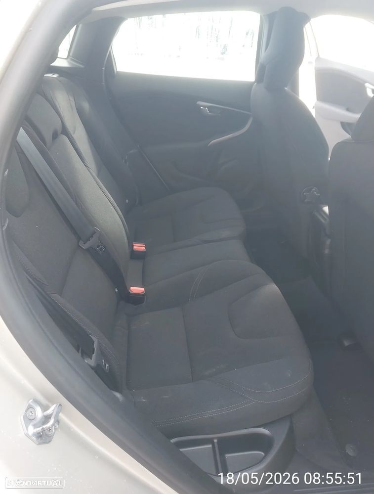 Volvo V40 1.5 T3 Sport Edition Geartronic - 8