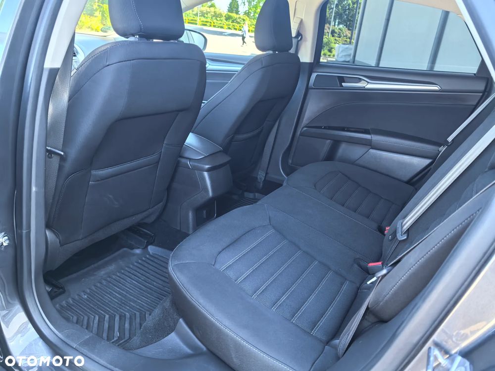 Ford Mondeo 2.0 TDCi Ambiente - 20