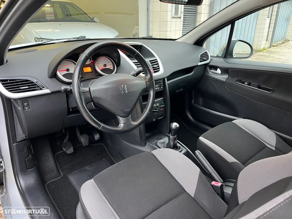 Peugeot 207 VAN 1.4 HDI AC - 10