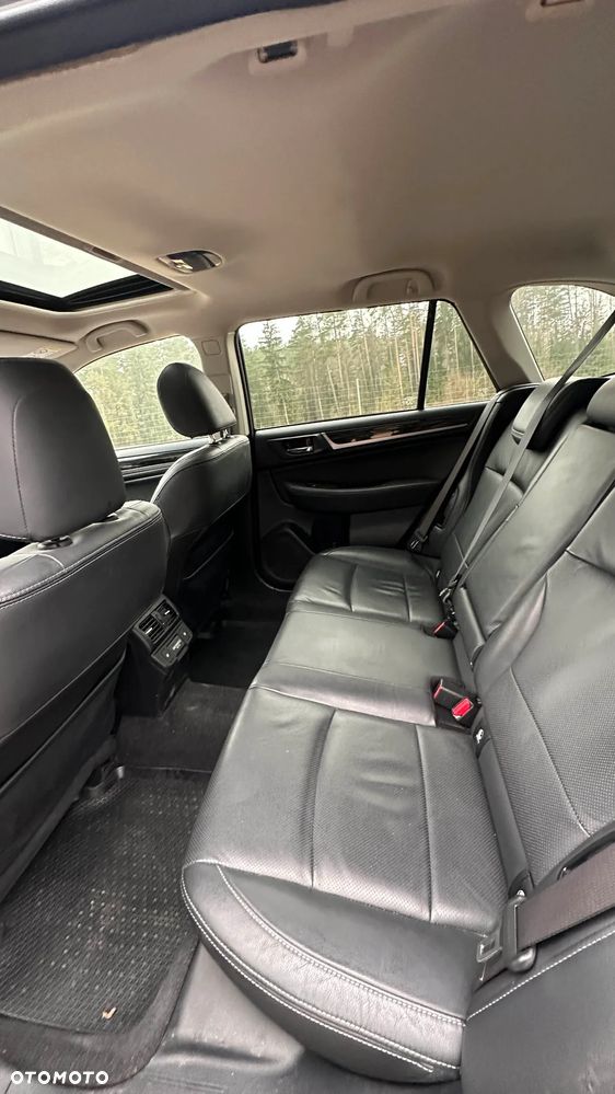 Subaru Outback 2.5i Exclusive - 10