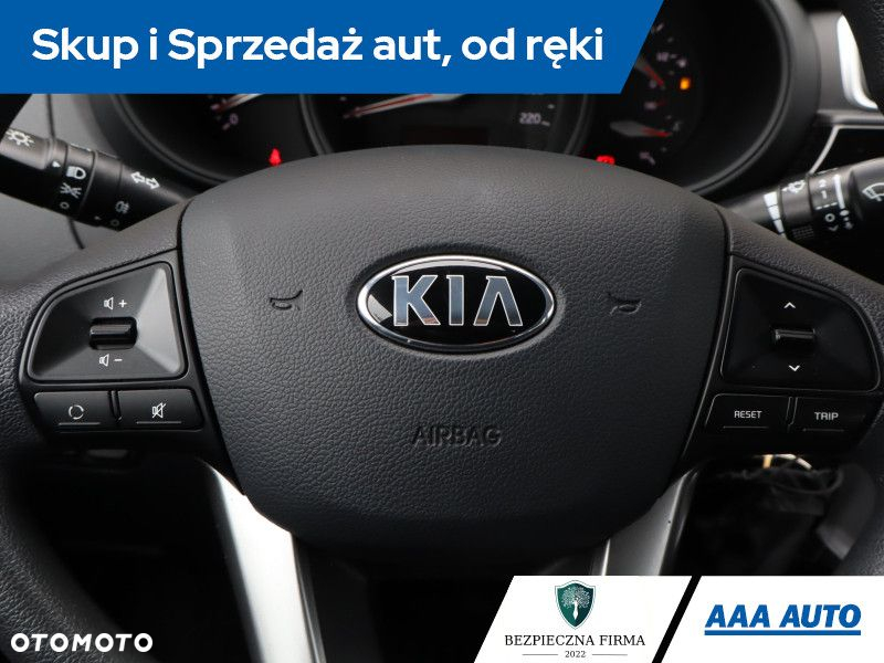 Kia Rio - 14