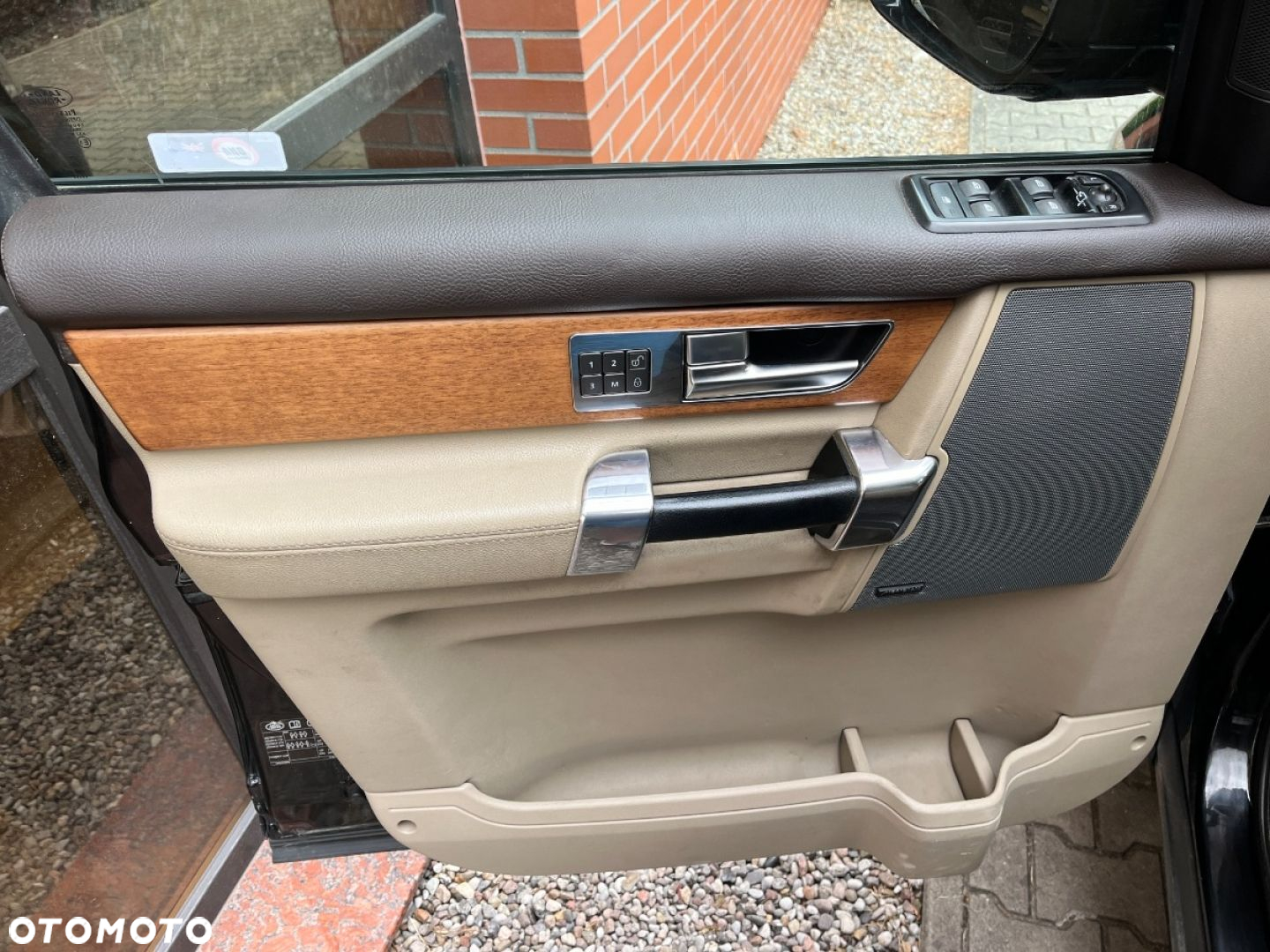 Land Rover Discovery - 17