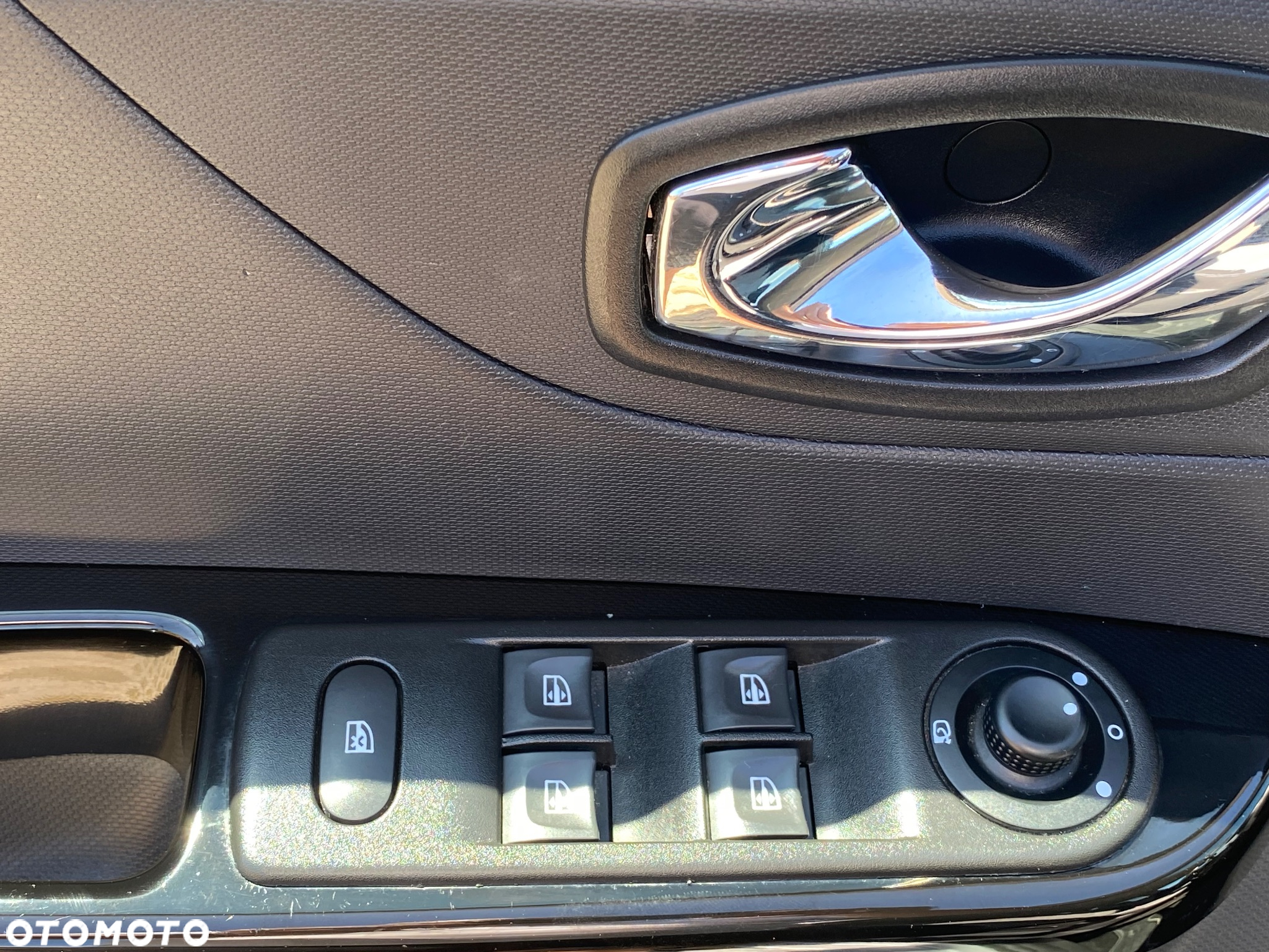 Renault Captur 1.5 dCi Energy Intens EU6 - 10