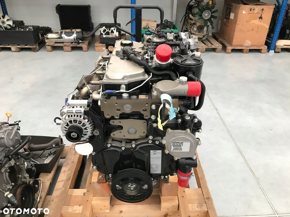 Silnik Caterpillar Cat C4.4 Acert Perkins 106 kW - 1