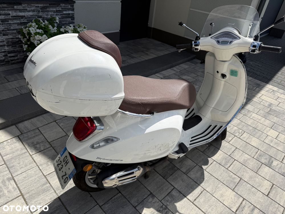 Piaggio Vespa - 2