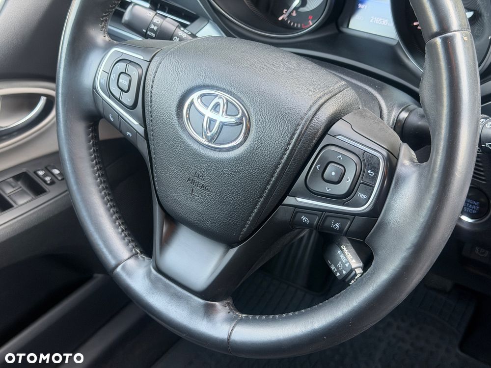 Toyota Avensis 2.0 D-4D Premium - 29