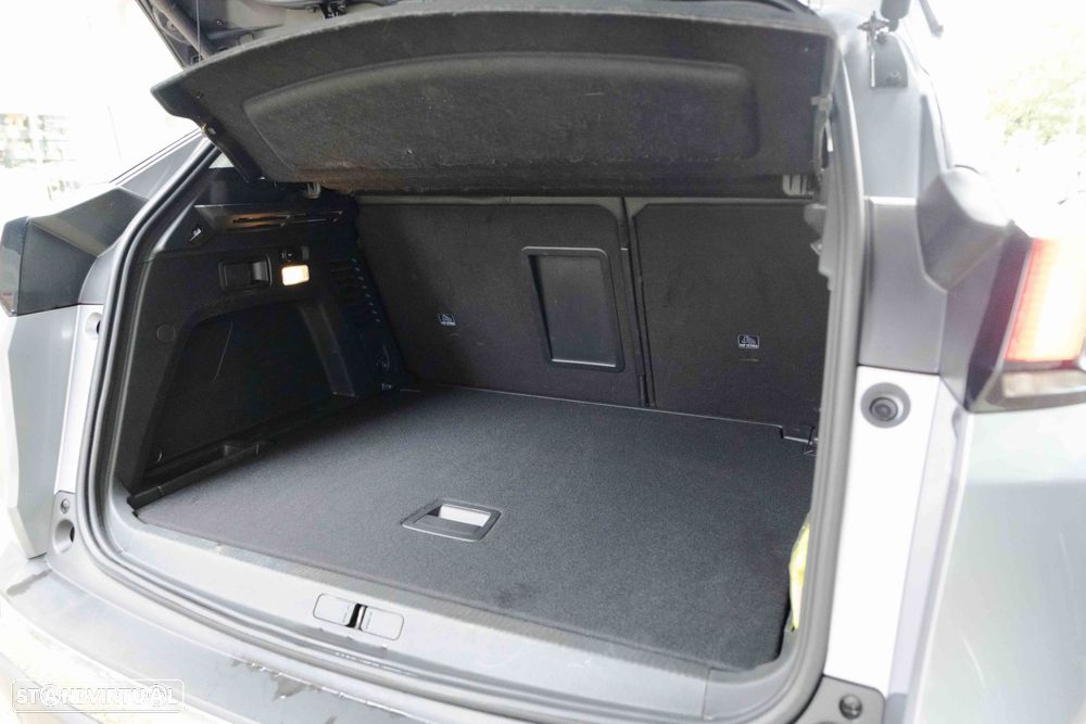 Peugeot 3008 1.2 PureTech Allure EAT8 - 18