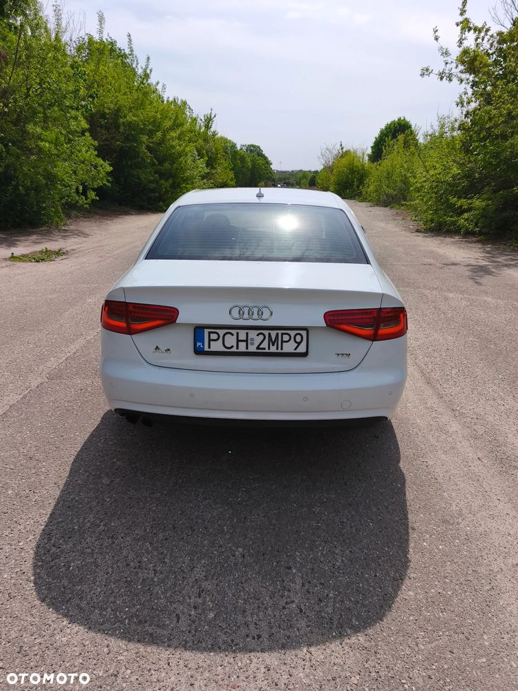 Audi A4 Limousine 2.0 TDI - 6