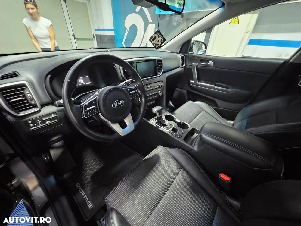 Kia Sportage 1.6 T-GDI 7DCT 4x4 Style - 9