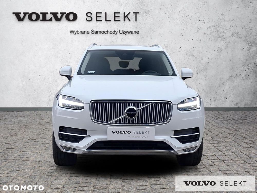 Volvo XC 90 - 9