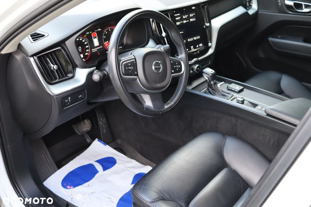 Volvo XC 60 T5 AWD Geartronic Momentum - 24