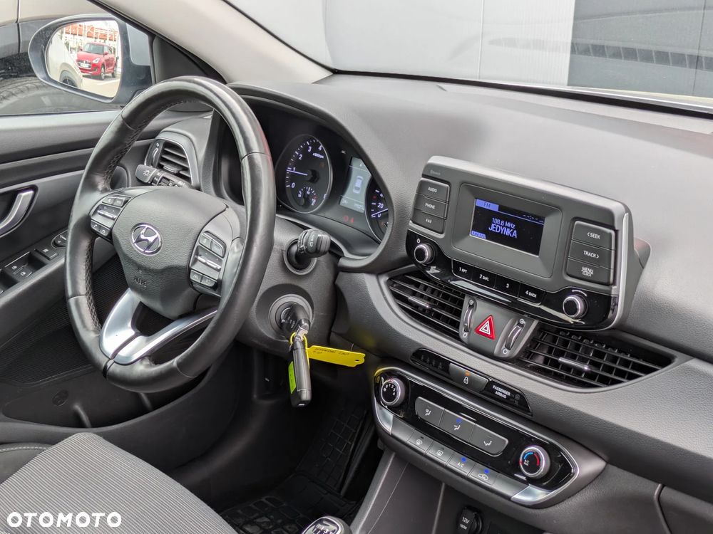 Hyundai i30 1.0 T-GDI Classic + - 16