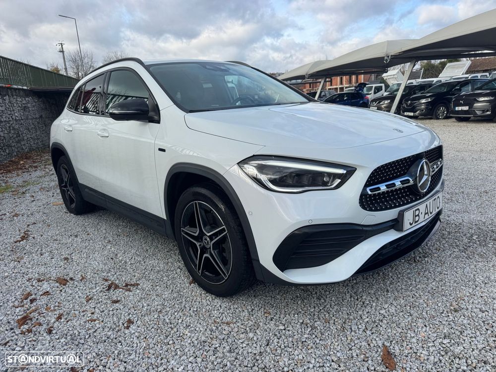 Mercedes-Benz GLA 250 e AMG Line - 3