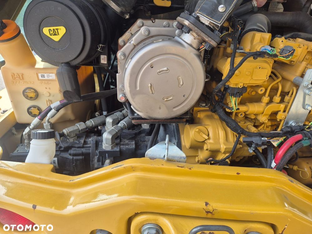 Caterpillar 906 CAT 908 M JAK NOWA 1200h - 7