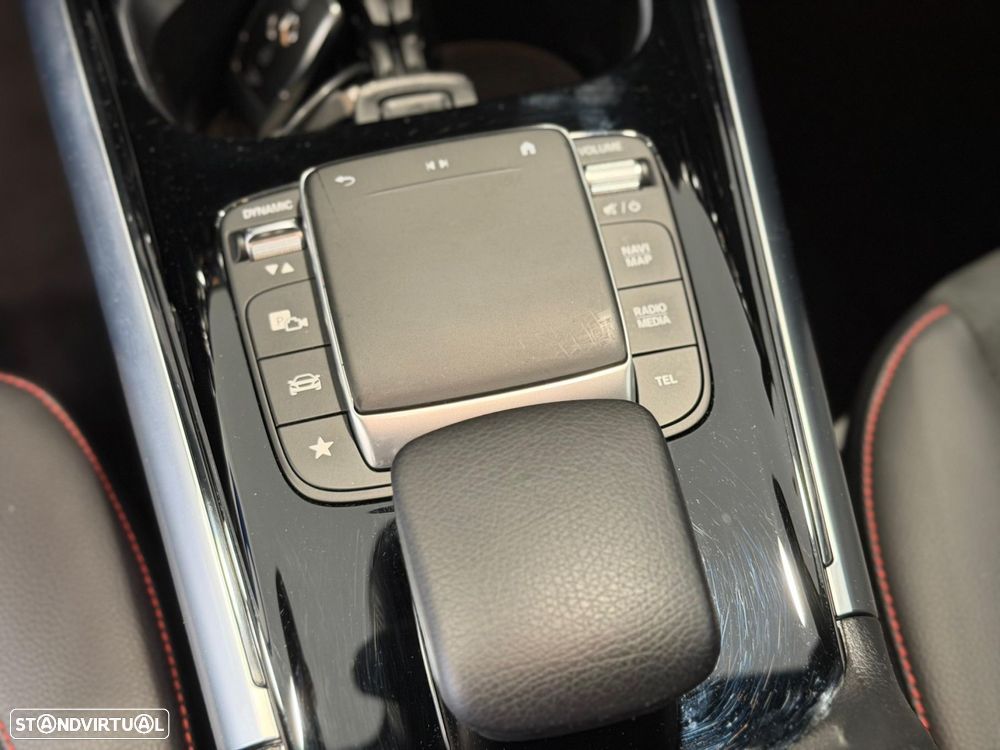 Mercedes-Benz GLA 250 e AMG Line - 12