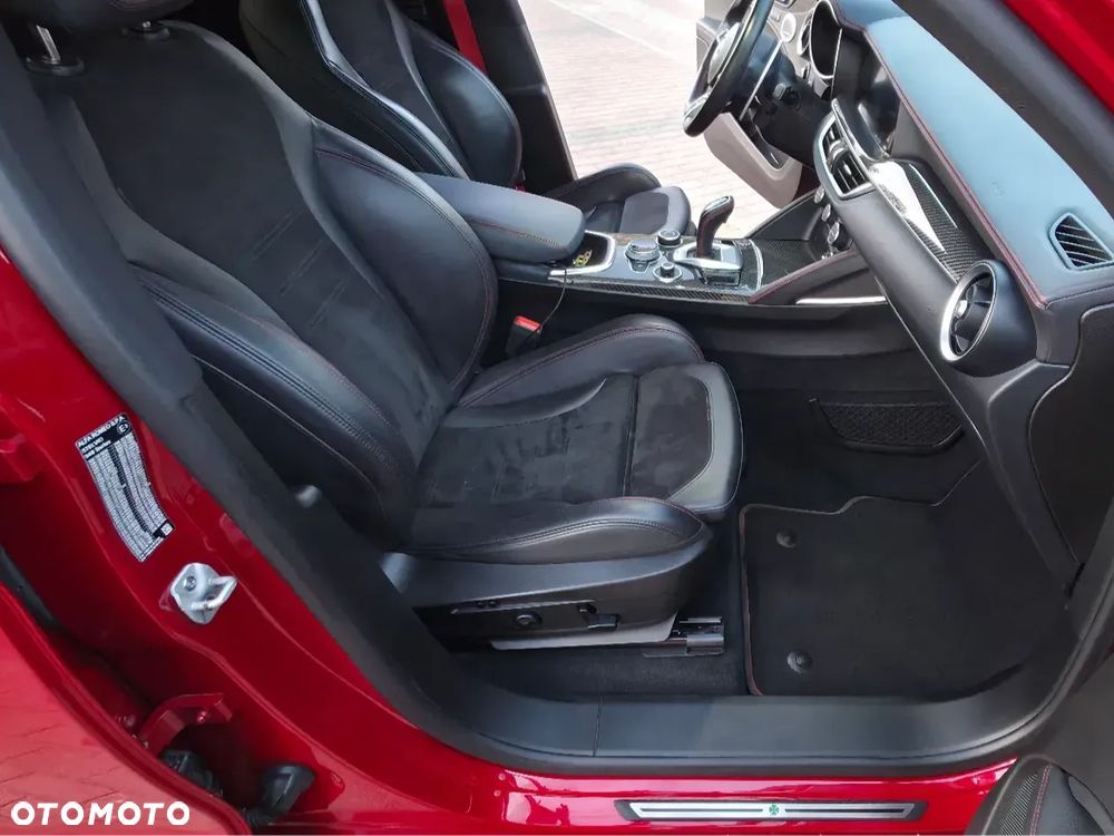 Alfa Romeo Stelvio 2.9 V6 Bi-Turbo Quadrifoglio Q4 - 15