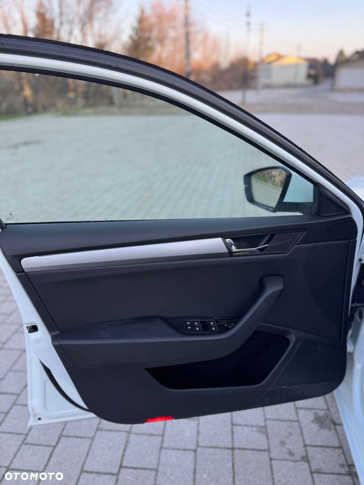 Skoda Superb 2.0 TSI 4x4 DSG SportLine - 21